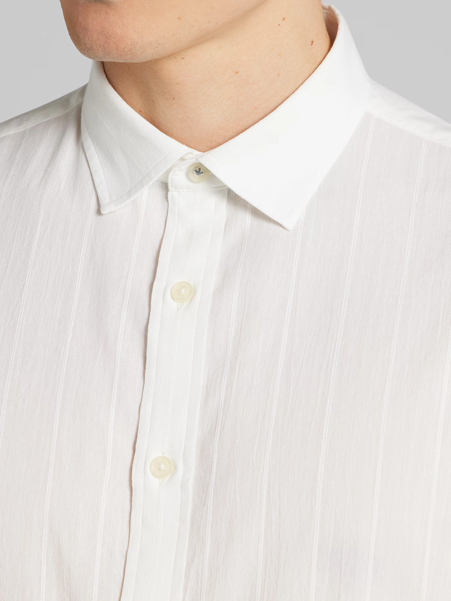 Modern Fit Button Up Shirt